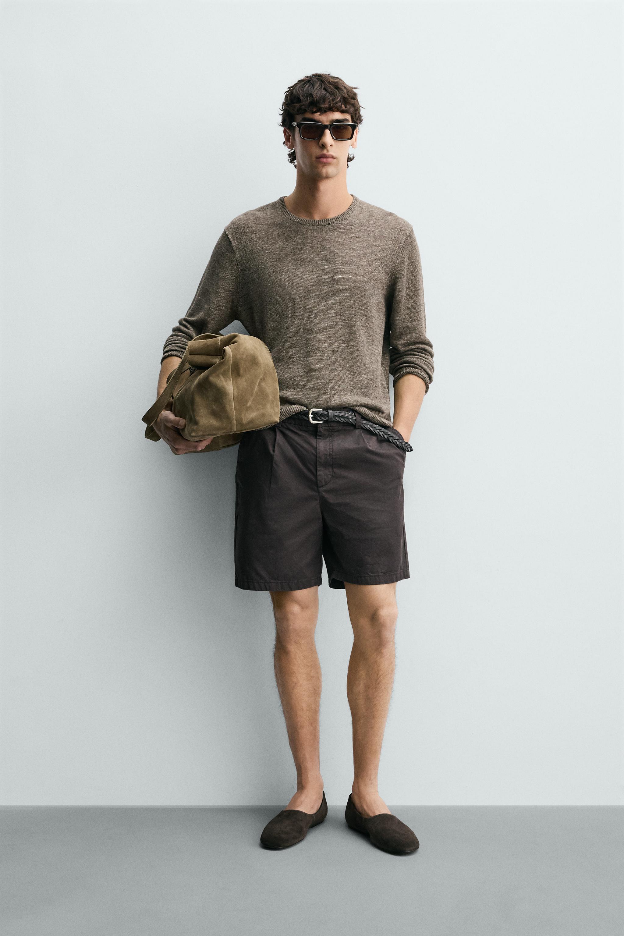 REGULAR FIT PLEATED SHORTS